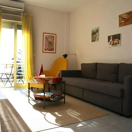 Lovely Sea Front Apartment Itea Esterno foto