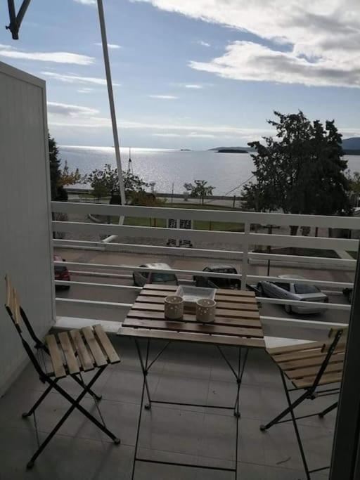 Lovely Sea Front Διαμέρισμα
